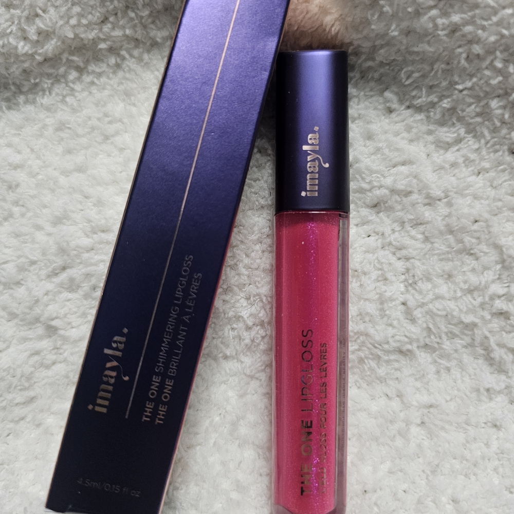 Imayla The One Shimmering Lip Gloss In Shade "Fierce Fuchsia"
